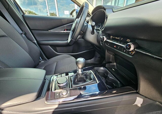 Mazda CX-30 - Kolor Deep Crystal Blue, zdjęcie 24