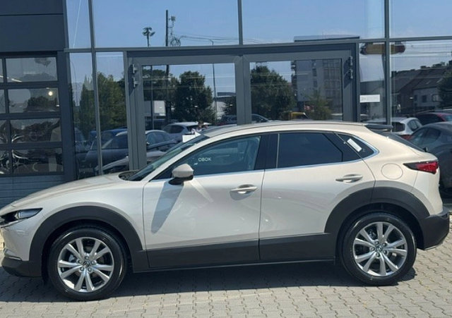 Mazda CX-30 - Kolor Platinum Quartz, zdjęcie 4
