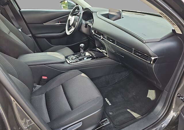 Mazda CX-30 - Kolor Machine Gray, zdjęcie 17