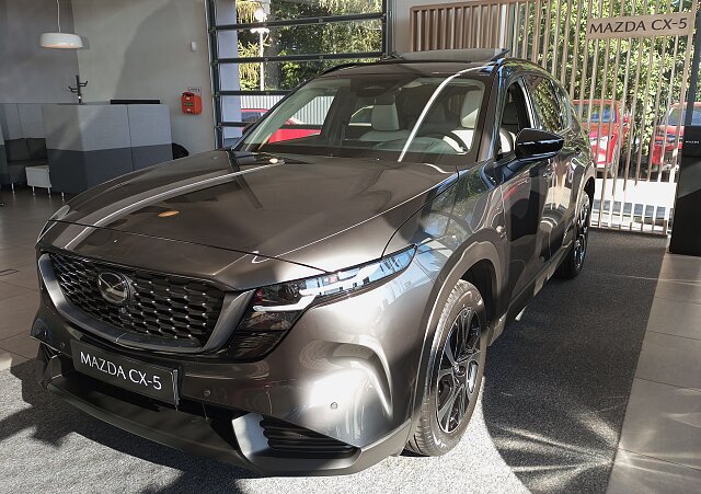 Mazda CX-5 - Kolor Machine Gray, zdjęcie 1
