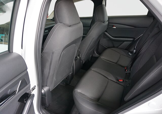 Mazda CX-30 - Kolor Ceramic Metalic, zdjęcie 8