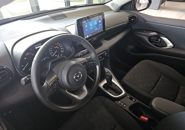 Mazda 2 Hybrid - Kolor Szary, zdjęcie 2