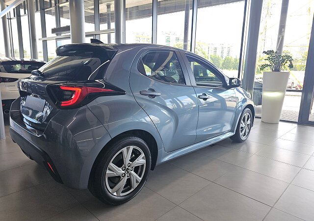 Mazda 2 Hybrid - Kolor Szary, zdjęcie 5
