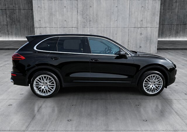 Porsche Cayenne - Kolor Czarny, zdjęcie 5
