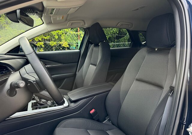 Mazda CX-30 - Kolor Deep Crystal Blue, zdjęcie 6