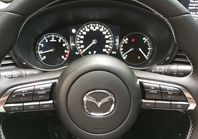 Mazda CX-30 - Kolor Machine Gray, zdjęcie 5