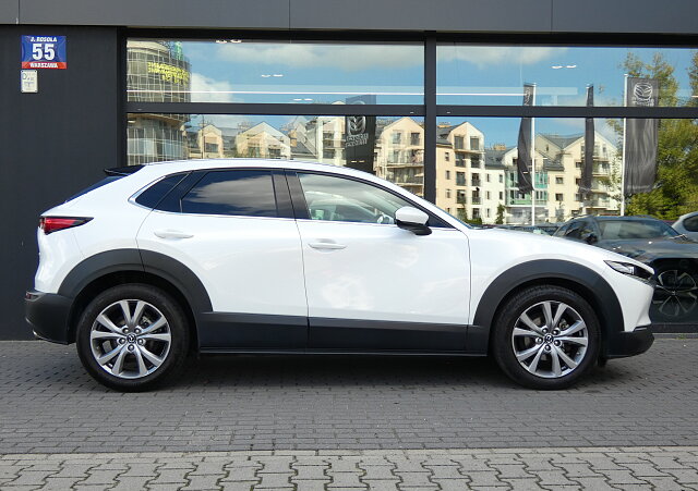 Mazda CX-30 - Kolor Snowflake White Pearl, zdjęcie 2