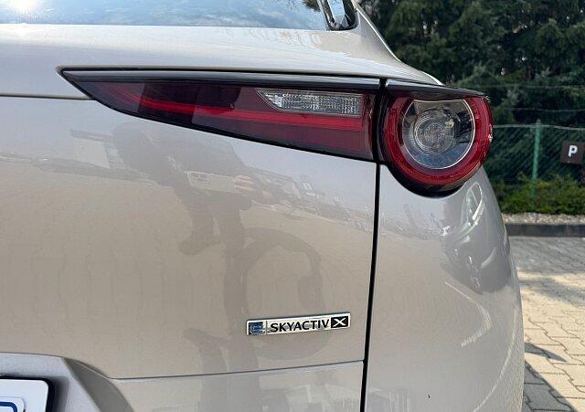 Mazda CX-30 - Kolor Platinum Quartz, zdjęcie 27
