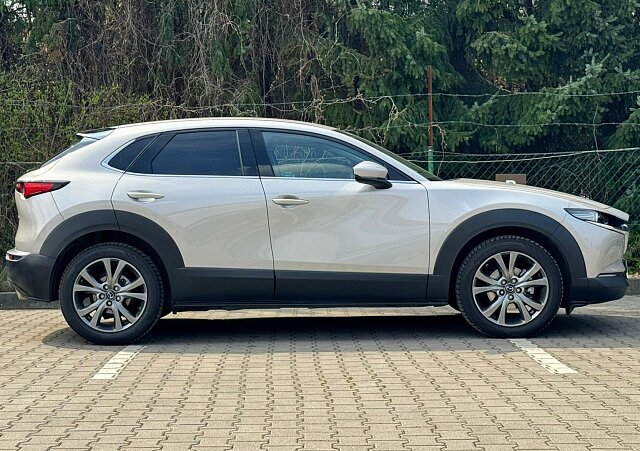 Mazda CX-30 - Kolor Platinum Quartz, zdjęcie 28