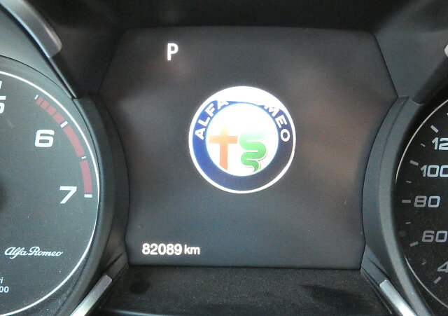 Alfa Romeo Stelvio - Kolor Czarny, zdjęcie 11