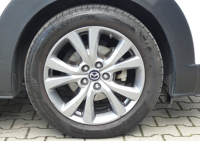 Mazda CX-30 - Kolor Snowflake White Pearl, zdjęcie 12