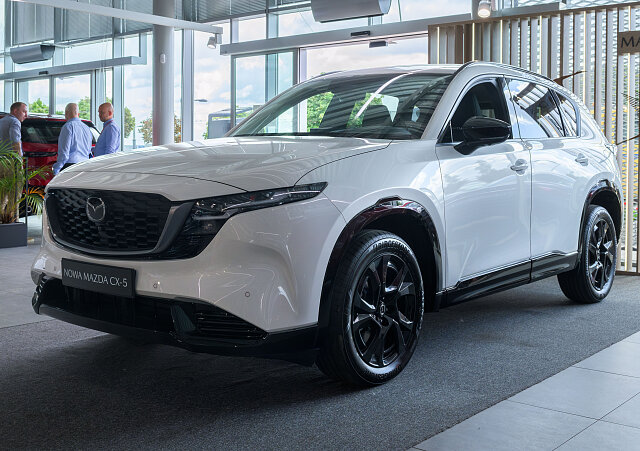 Mazda CX-5 - Kolor Rhodium White, zdjęcie 4
