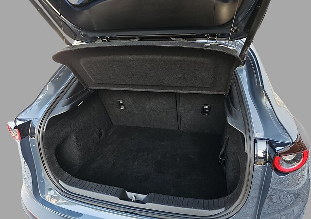 Mazda CX-30 - Kolor Polymetal Gray, zdjęcie 20