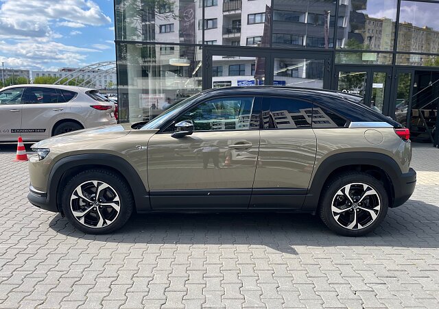 Mazda MX-30 - Kolor Zircon Sand Metalic, zdjęcie 6