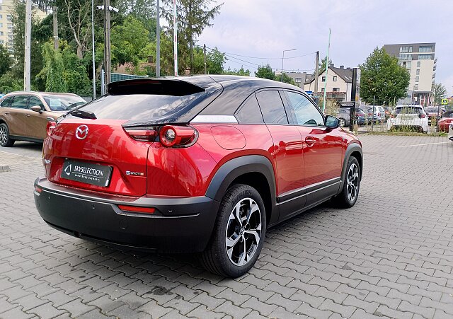 Mazda MX-30 - Kolor Soul Red Crystal, zdjęcie 3