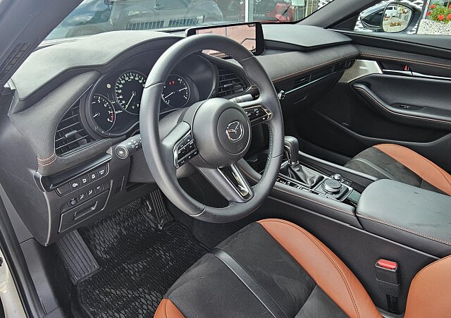 Mazda 3 - Kolor Złoty, zdjęcie 20