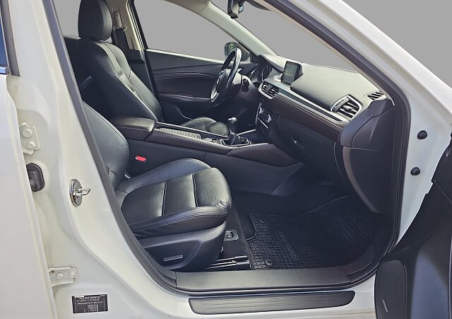 Mazda 6 - Kolor Biały, zdjęcie 14