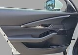 Mazda CX-30 - Kolor Snowflake White Pearl, zdjęcie 9