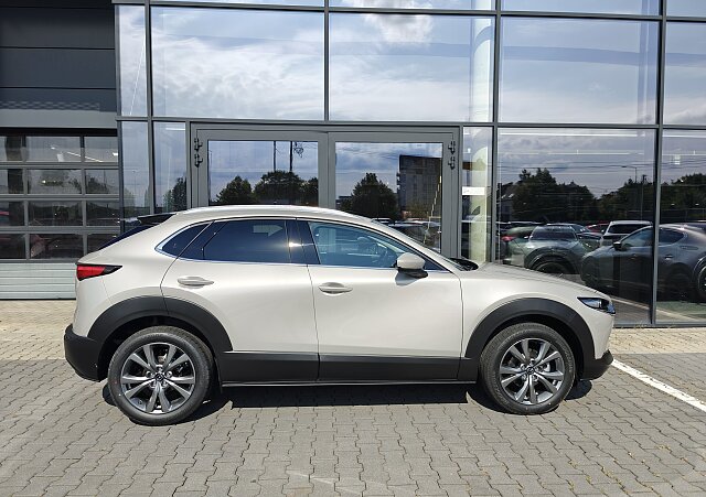 Mazda CX-30 - Kolor Platinum Quartz, zdjęcie 2