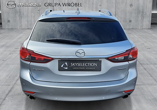 Mazda 6 - Kolor Snowflake White Pearl, zdjęcie 6
