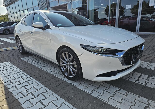 Mazda 3 - Kolor Snowflake White Pearl, zdjęcie 3