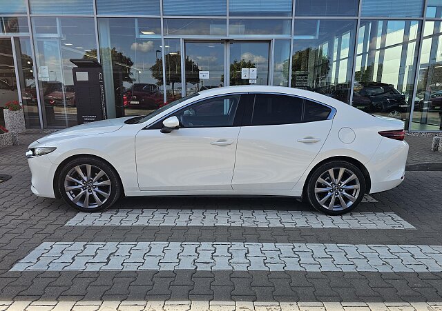 Mazda 3 - Kolor Snowflake White Pearl, zdjęcie 4