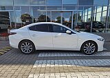 Mazda 3 - Kolor Snowflake White Pearl, zdjęcie 5