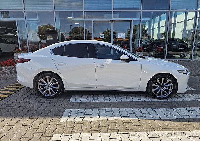 Mazda 3 - Kolor Snowflake White Pearl, zdjęcie 5
