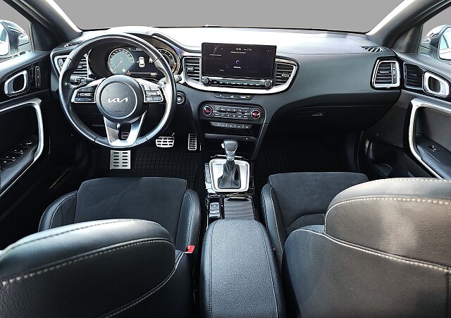 Kia XCeed - Kolor Biały, zdjęcie 15