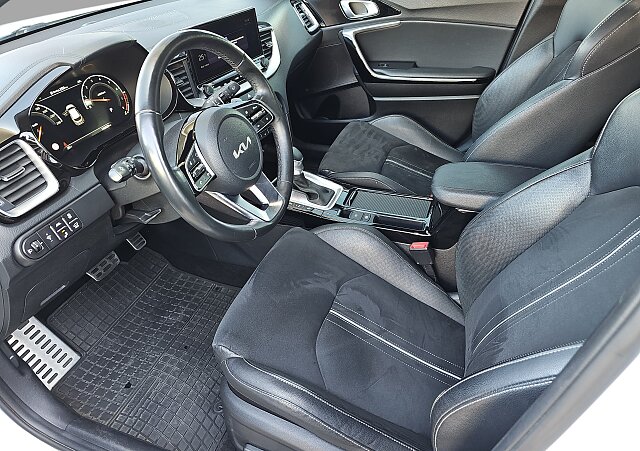 Kia XCeed - Kolor Biały, zdjęcie 17