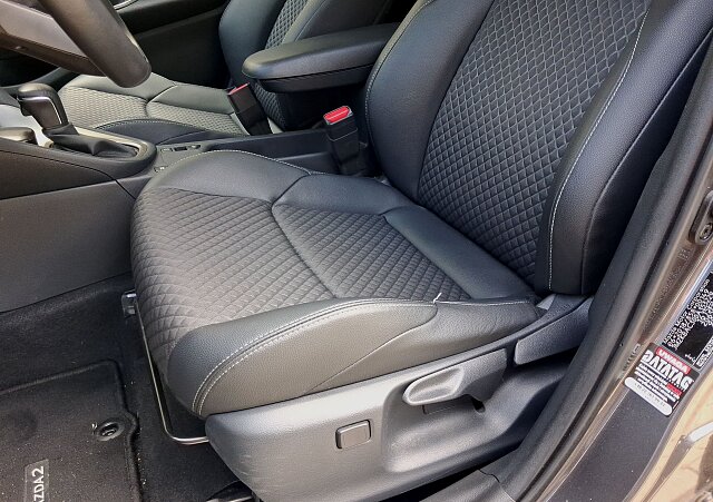 Mazda 2 Hybrid - Kolor Lead Grey, zdjęcie 8