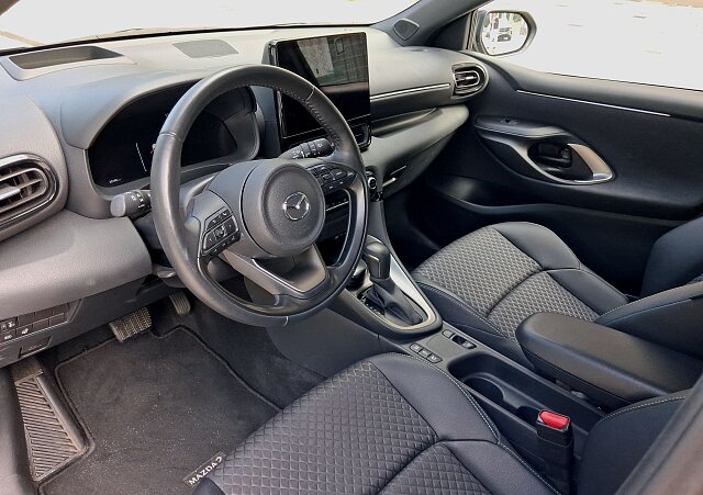 Mazda 2 Hybrid - Kolor Lead Grey, zdjęcie 5