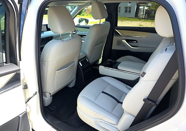 Mazda CX-80 - Kolor Rhodium White, zdjęcie 5