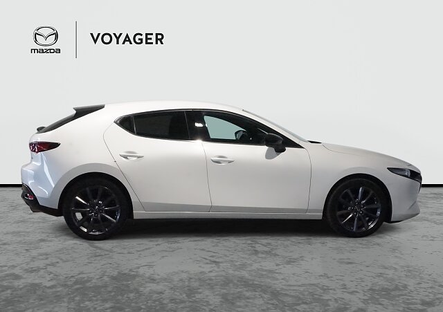Mazda 3 - Kolor Snowflake White Pearl, zdjęcie 6