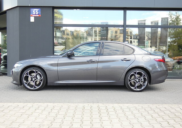 Alfa Romeo Giulia - Kolor Szary, zdjęcie 4