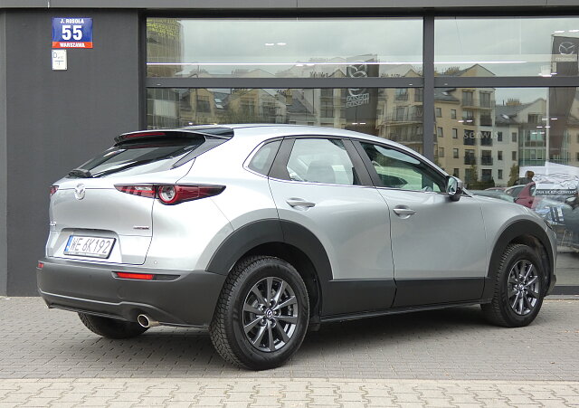 Mazda CX-30 - Kolor Sonic Silver, zdjęcie 6