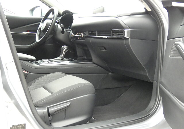 Mazda CX-30 - Kolor Sonic Silver, zdjęcie 12