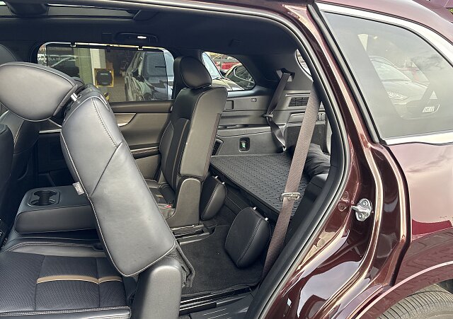 Mazda CX-80 - Kolor Artisan Red, zdjęcie 7