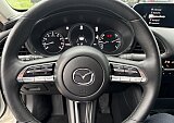 Mazda 3 - Kolor Snowflake White Pearl, zdjęcie 28