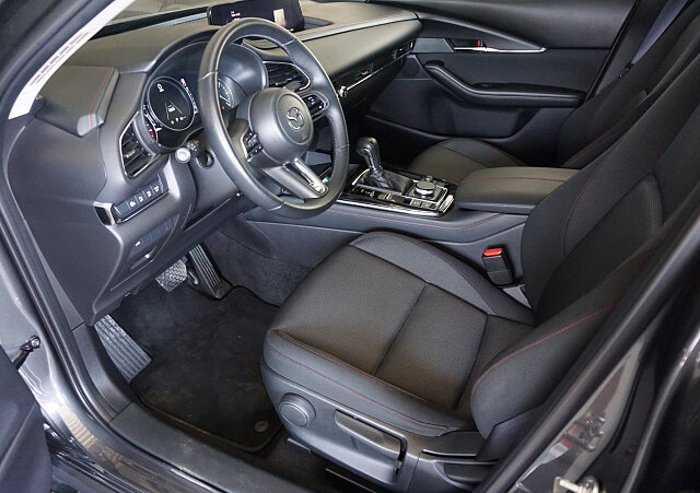 Mazda CX-30 - Kolor Machine Gray, zdjęcie 7