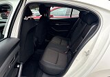 Mazda 3 - Kolor Snowflake White Pearl, zdjęcie 7