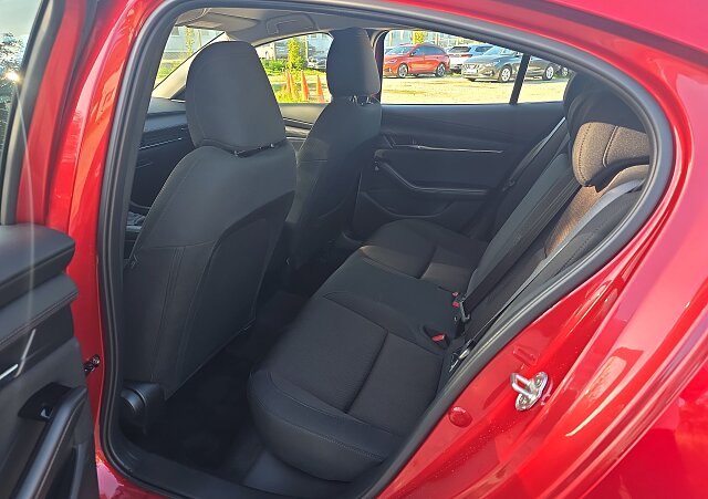 Mazda 3 - Kolor Soul Red Crystal, zdjęcie 4