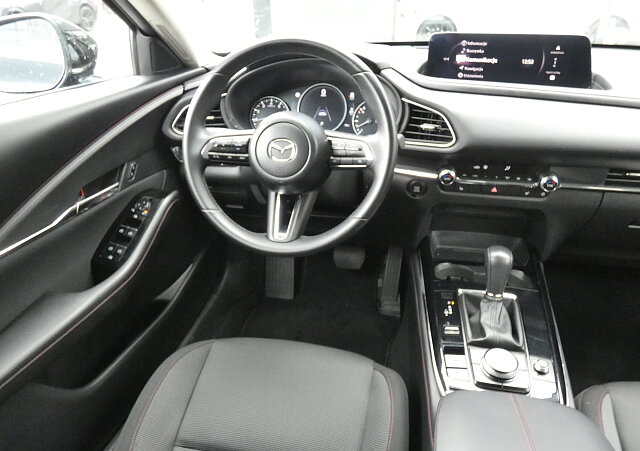 Mazda CX-30 - Kolor Jet Black, zdjęcie 10