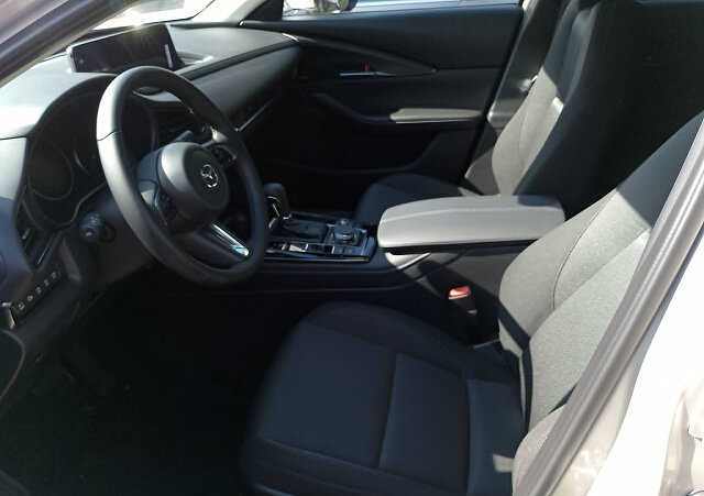 Mazda CX-30 - Kolor Platinum Quartz, zdjęcie 5