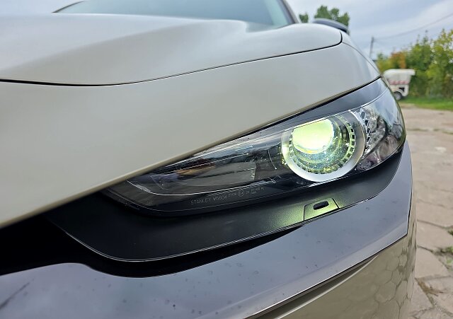 Mazda CX-30 - Kolor Zircon Sand Metalic, zdjęcie 17