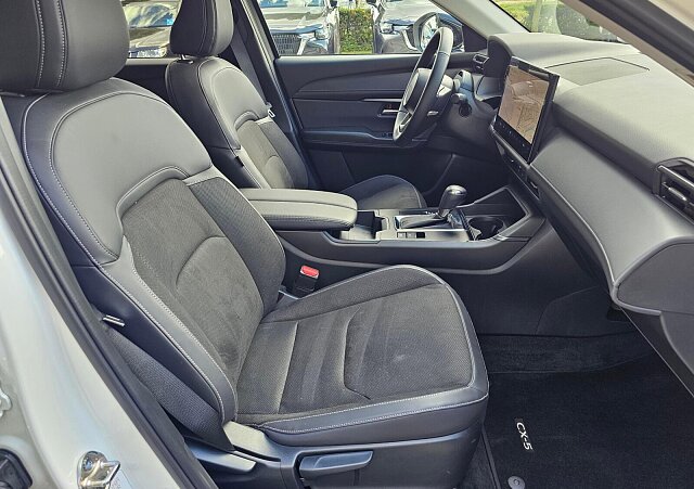 Mazda CX-5 - Kolor Biały, zdjęcie 25