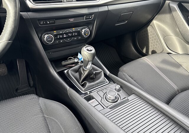 Mazda 3 - Kolor Biały, zdjęcie 30