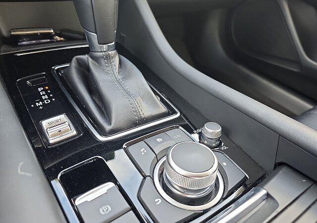Mazda 6 - Kolor Platinum Quartz, zdjęcie 13