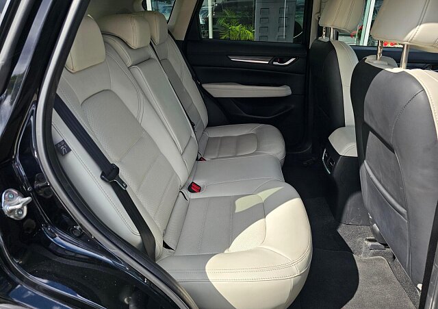 Mazda CX-5 - Kolor Czarny, zdjęcie 20