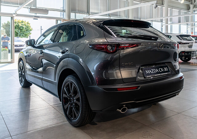 Mazda CX-30 - Kolor Machine Gray, zdjęcie 6